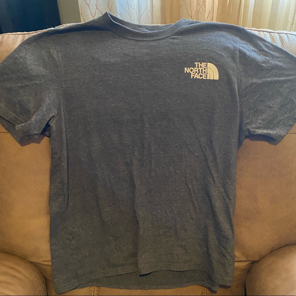 The North Face grey mens tee shirt size large good condition